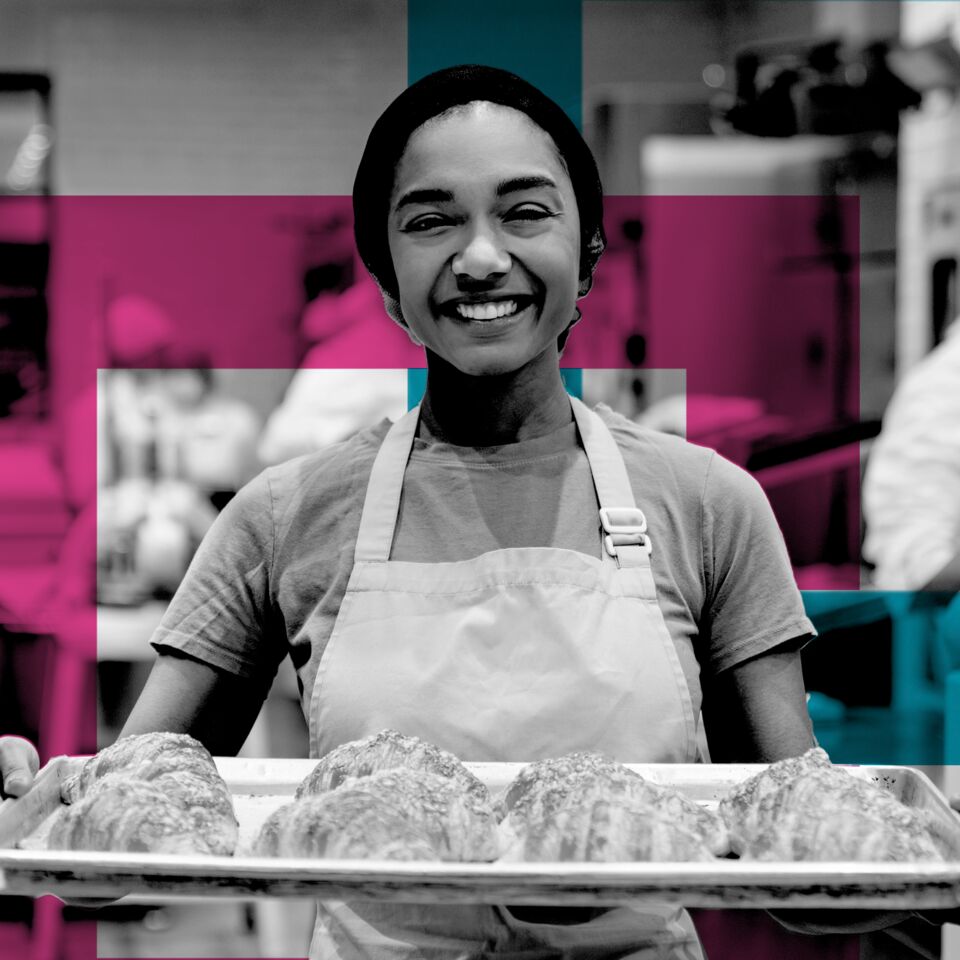 SINGLE-IMAGE_squares-baker-with-croissants-on-tray_nov23