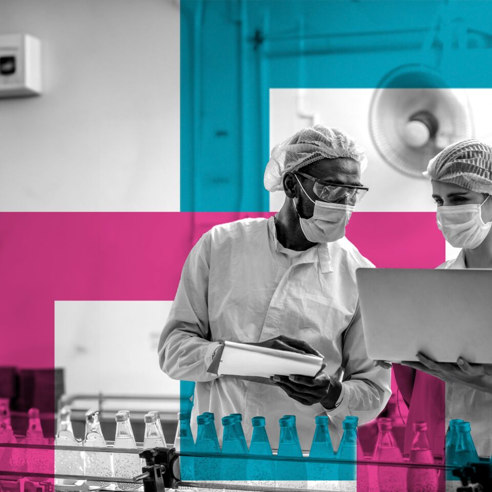 SINGLE-IMAGE_squares-laptop-quality-inspection-drinks-bottling-line_nov23